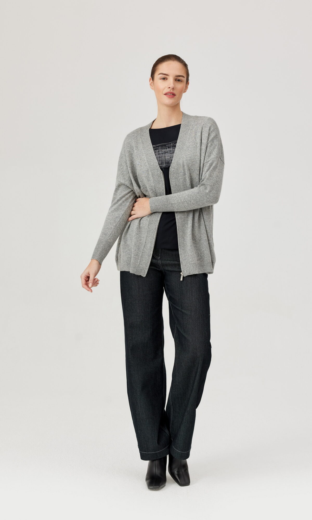 Sweter FÉRIA z zamkiem